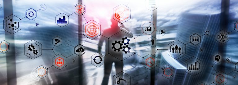 Dette technique IT - engrenages et processus technologiques symbolisant la complexité des systèmes d'information à moderniser
